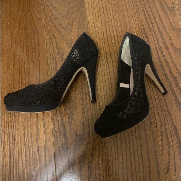 Call it spring Lacey black heels size 9 (fit like an 8.5) - Picture 2 of 5